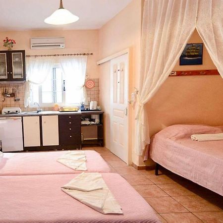 Ikaria Studios Manganíti Kültér fotó
