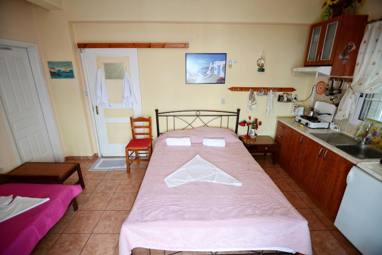 Ikaria Studios Manganíti Kültér fotó
