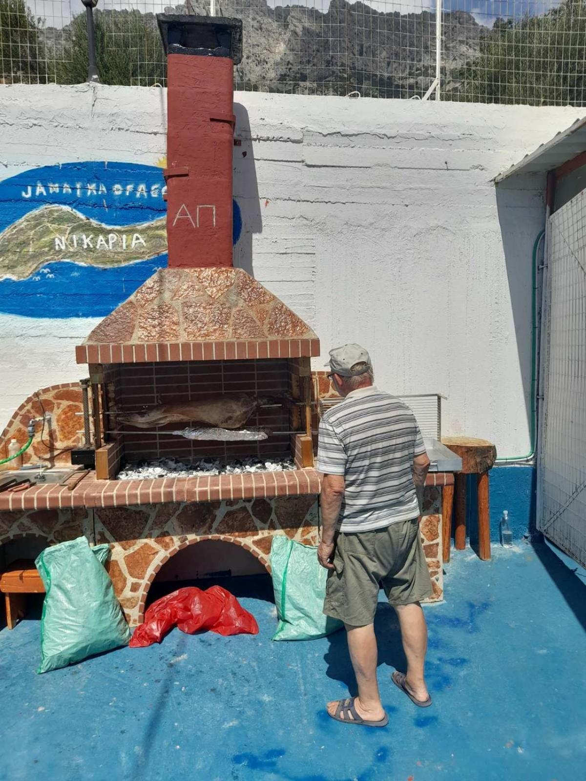 Ikaria Studios Manganíti Kültér fotó