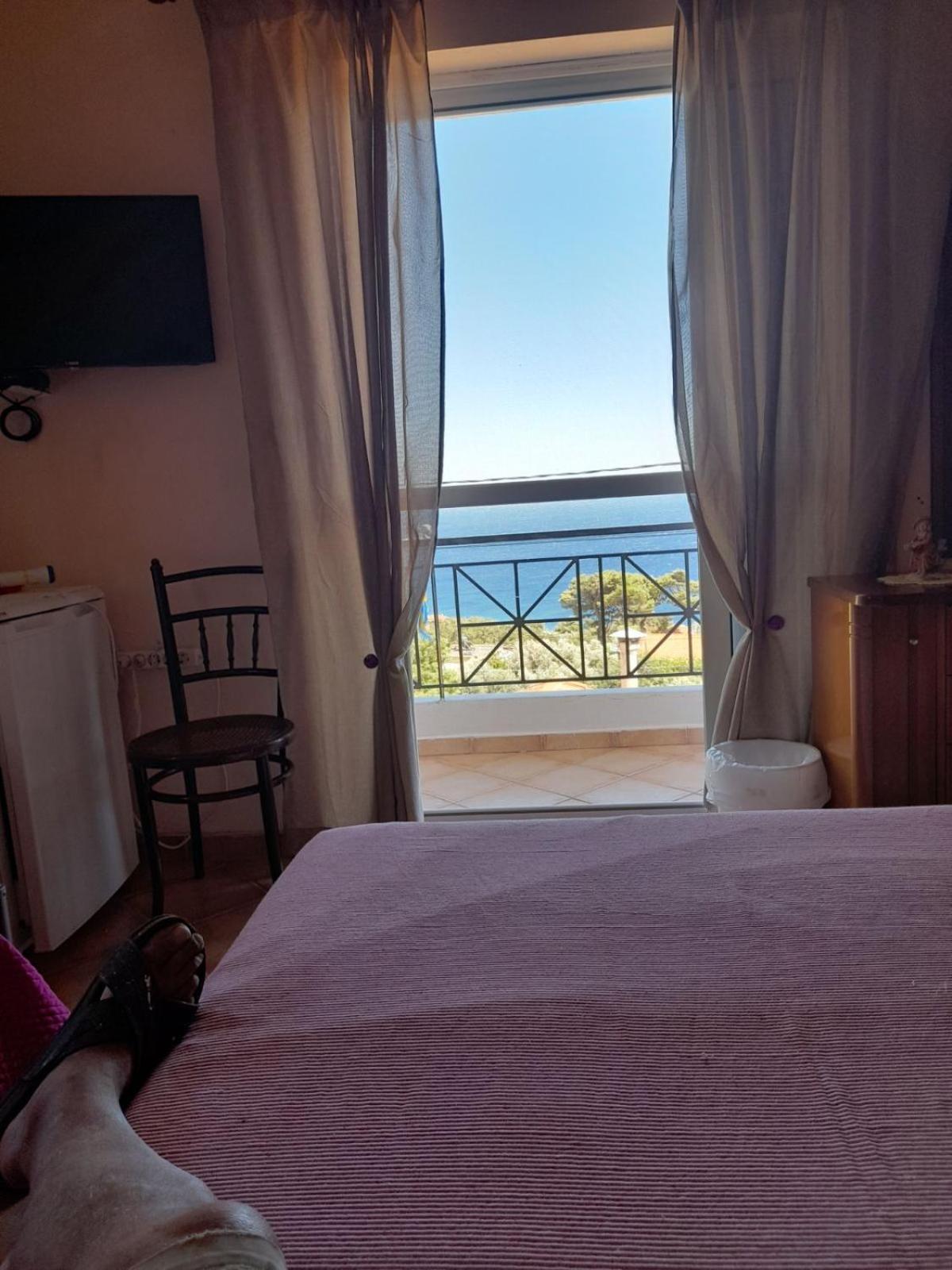 Ikaria Studios Manganíti Kültér fotó