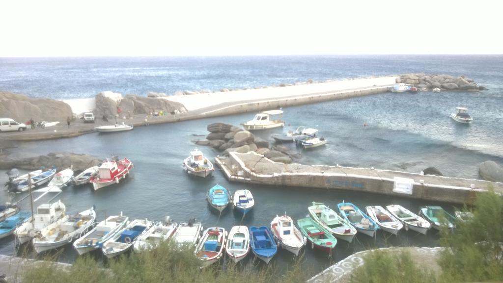 Ikaria Studios Manganíti Kültér fotó